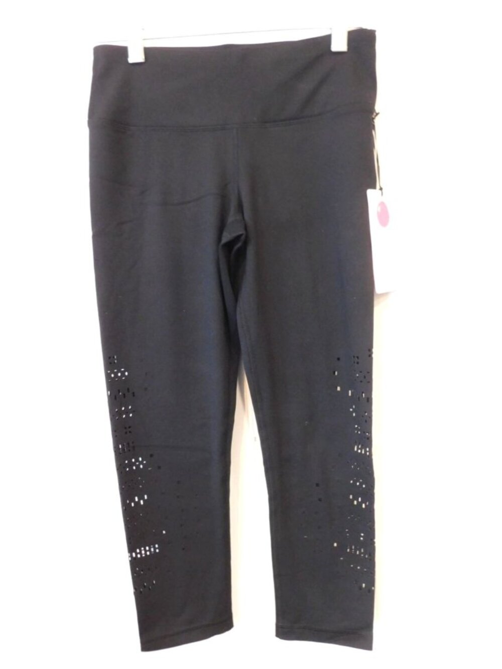 NWT Yogalicious Women Size S Small Cut-Out Black Athletic Pants Capri Leggings